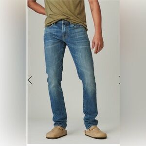 NWT- Men’s Lucky Jeans 42 x 32